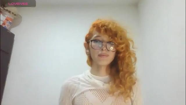 Image 3 of trixy_roses Stream on Chaturbate on 5 months ago