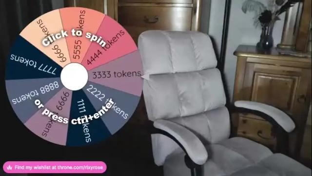 Image 12 of trixyrose Stream on Chaturbate on 8 months ago