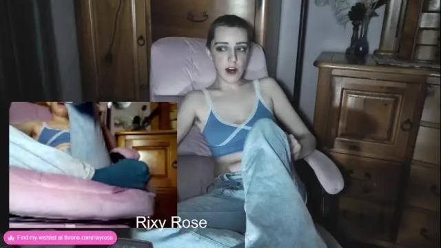 Image 4 of trixyrose Stream on Chaturbate on 8 months ago