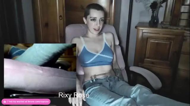 Image 8 of trixyrose Stream on Chaturbate on 8 months ago