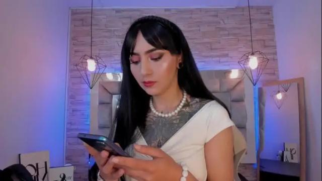 Image 2 of truelove_art Stream on Chaturbate on 2 months ago