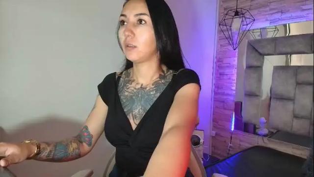Image 4 of truelove_art Stream on Chaturbate on 19 days ago