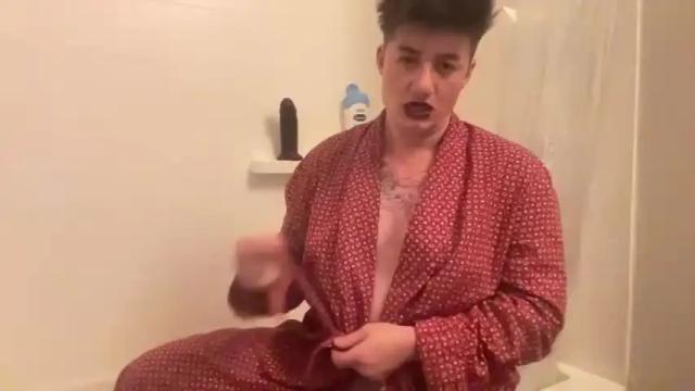 Image 2 of truxsdixton Stream on Chaturbate on 18 months ago