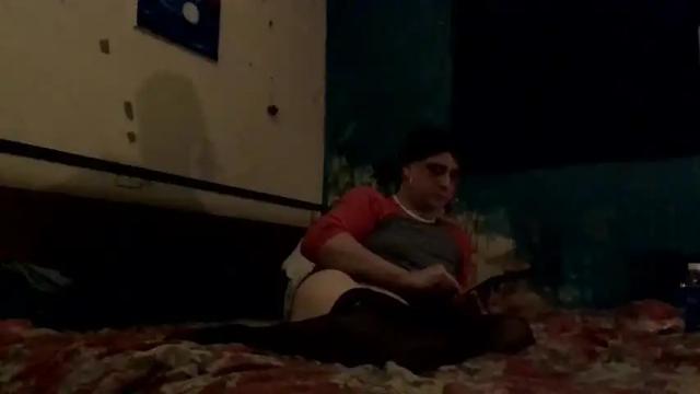 Image 10 of trystantime Stream on Chaturbate on 16 months ago
