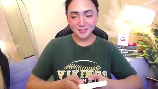 Image 3 of ts_marthapooker Stream on Chaturbate on 1 month ago