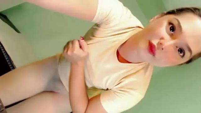 Image 10 of tsakinaluv2cumxxx Stream on Chaturbate on 12 months ago