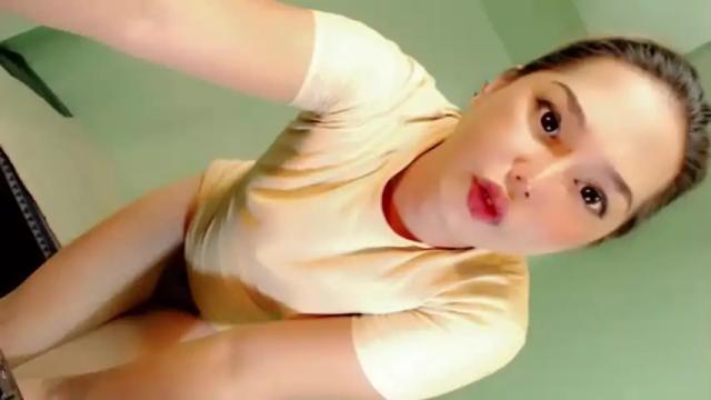 Image 7 of tsakinaluv2cumxxx Stream on Chaturbate on 12 months ago