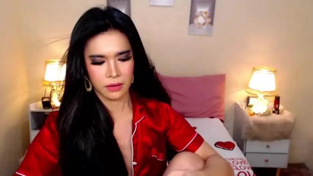 Image 3 of tsarniepretty Stream on Chaturbate on 16 months ago