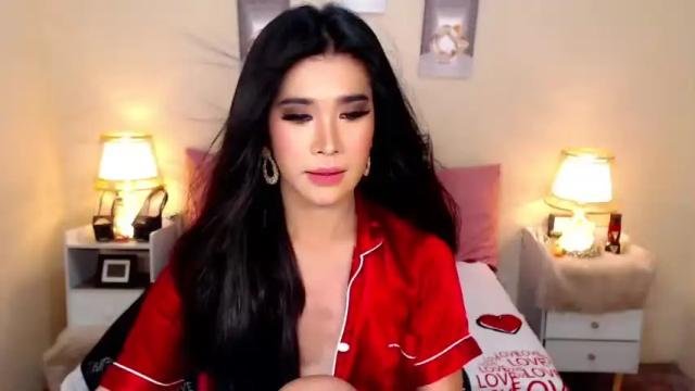 Image 8 of tsarniepretty Stream on Chaturbate on 16 months ago