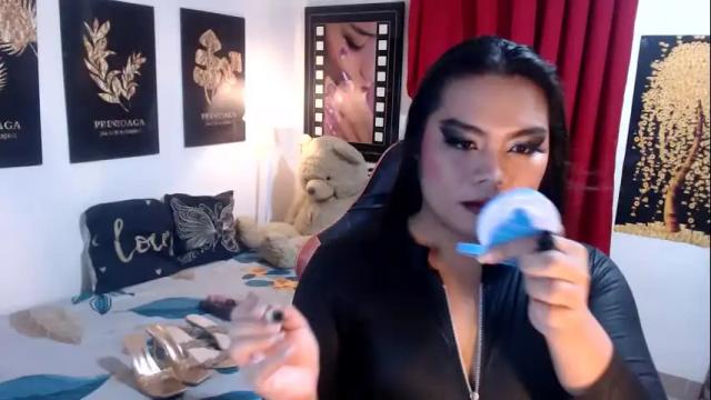 Image 2 of tsbrianabankhugecock Stream on Chaturbate on 1 month ago