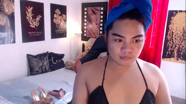 Image 2 of tsbrianabankhugecock Stream on Chaturbate on 1 month ago