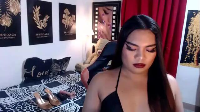 Image 12 of tsbrianabankhugecock Stream on Chaturbate on 1 month ago