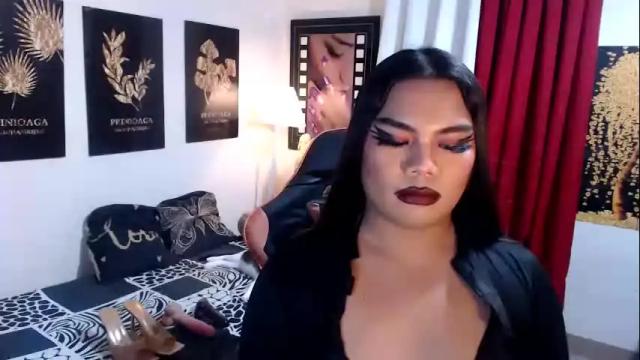 Image 7 of tsbrianabankhugecock Stream on Chaturbate on 18 days ago