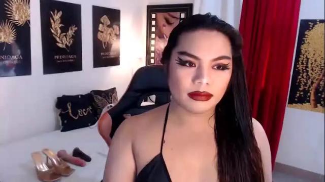 Image 11 of tsbrianabankhugecock Stream on Chaturbate on 9 days ago