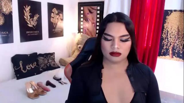 Image 10 of tsbrianabankhugecock Stream on Chaturbate on 2 days ago