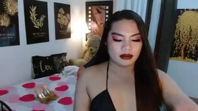 Image 12 of tsbrianabankhugecock Stream on Chaturbate on 2 months ago