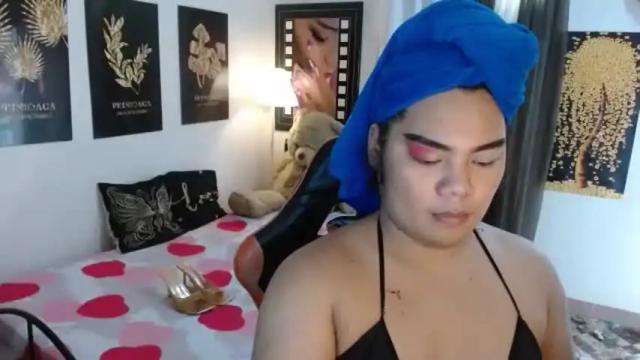 Image 4 of tsbrianabankhugecock Stream on Chaturbate on 2 months ago
