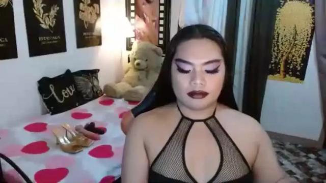 Image 4 of tsbrianabankhugecock Stream on Chaturbate on 2 months ago