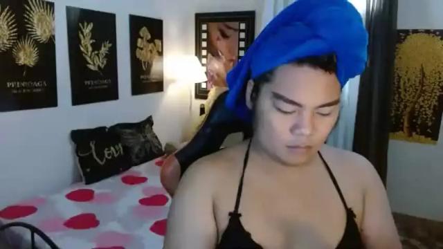 Image 2 of tsbrianabankhugecock Stream on Chaturbate on 1 month ago