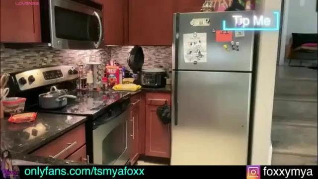 Image 8 of tsfoxx Stream on Chaturbate on 2 days ago