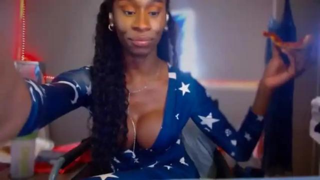 Image 10 of tshottieofficial Stream on Chaturbate on 17 months ago