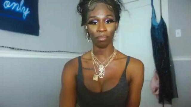 Image 3 of tshottieofficial Stream on Chaturbate on 16 months ago