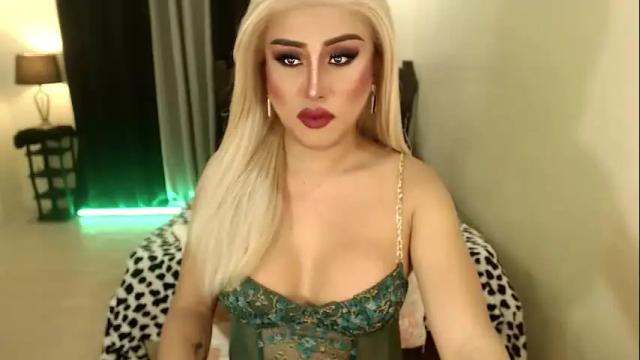 Image 4 of tshugescock Stream on Chaturbate on 1 month ago