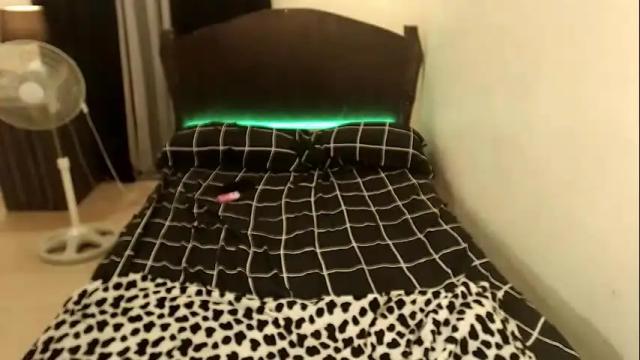 Image 6 of tshugescock Stream on Chaturbate on 19 days ago