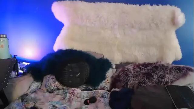 Image 11 of tsriannajames Stream on Chaturbate on 20 months ago