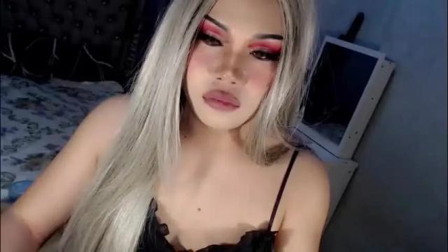 Image 2 of tsscarlett_xx Stream on Chaturbate on 2 months ago