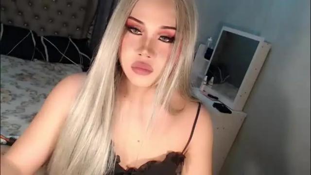 Image 12 of tsscarlett_xx Stream on Chaturbate on 2 months ago
