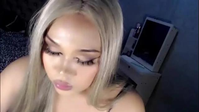 Image 10 of tsscarlett_xx Stream on Chaturbate on 29 days ago
