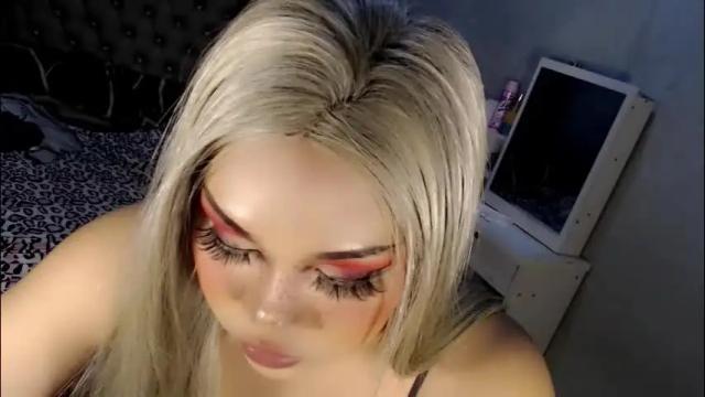 Image 11 of tsscarlett_xx Stream on Chaturbate on 27 days ago
