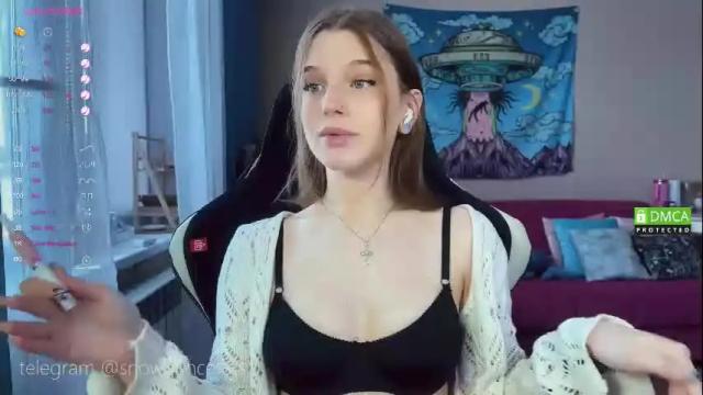Image 3 of tsukuemi_no_mikoto Stream on Chaturbate on 4 months ago