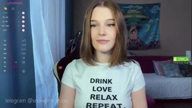 Image 12 of tsukuemi_no_mikoto Stream on Chaturbate on 3 months ago