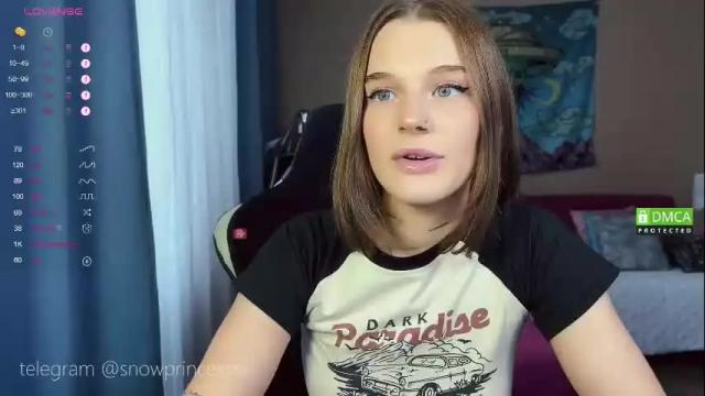 Image 3 of tsukuemi_no_mikoto Stream on Chaturbate on 3 months ago