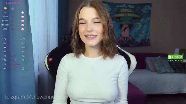 Thumbnail 1, tsukuemi_no_mikoto's Stream at Chaturbate, 3 months ago