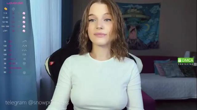 Image 2 of tsukuemi_no_mikoto Stream on Chaturbate on 3 months ago