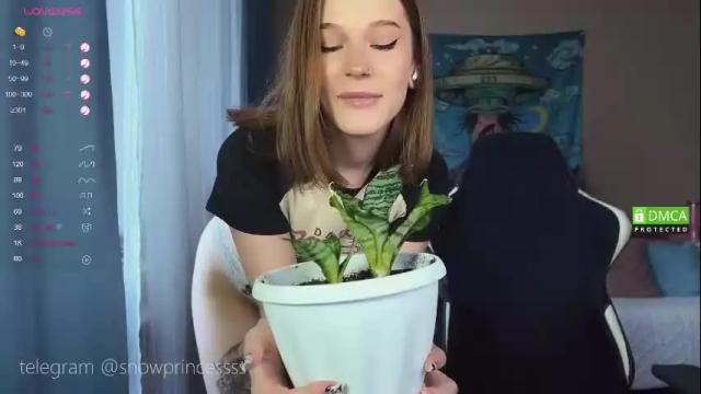 Image 12 of tsukuemi_no_mikoto Stream on Chaturbate on 3 months ago