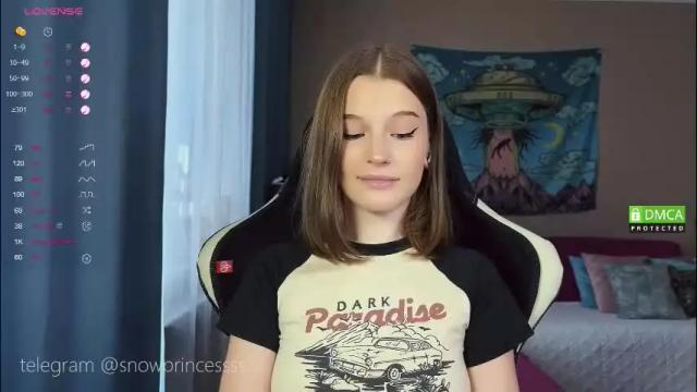 Image 12 of tsukuemi_no_mikoto Stream on Chaturbate on 2 months ago
