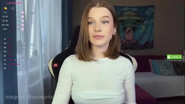 Image 2 of tsukuemi_no_mikoto Stream on Chaturbate on 2 months ago