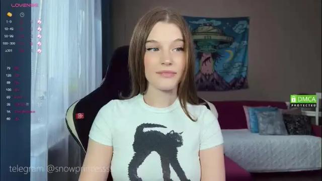 Image 3 of tsukuemi_no_mikoto Stream on Chaturbate on 1 month ago
