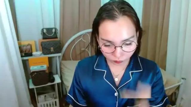 Image 3 of tsuncutangela Stream on Chaturbate on 18 months ago