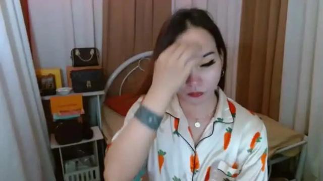 Image 12 of tsuncutangela Stream on Chaturbate on 18 months ago