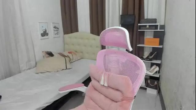 Image 8 of tsuncutmargauxx Stream on Chaturbate on 12 days ago