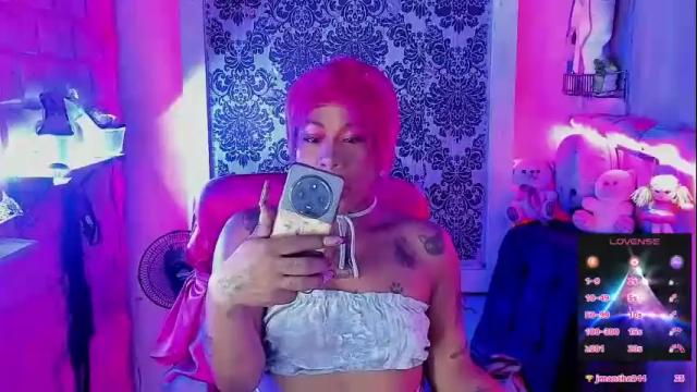 Image 4 of tsviolett Stream on Chaturbate on 3 months ago