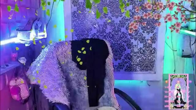 Image 7 of tsviolett Stream on Chaturbate on 2 months ago