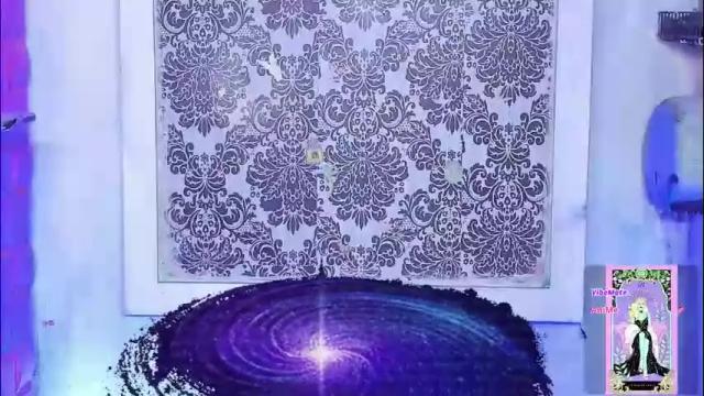 Image 8 of tsviolett Stream on Chaturbate on 2 months ago