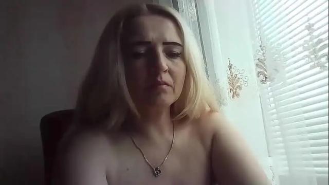 Image 11 of ttrnynela Stream on Chaturbate on 16 days ago