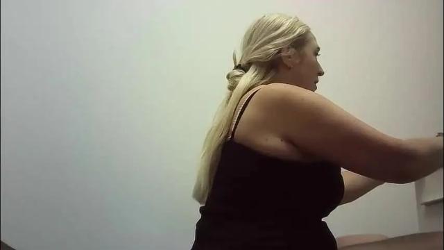 Image 12 of ttrnynela Stream on Chaturbate on 2 days ago